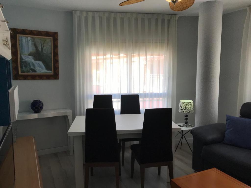 Apartamentos La Encarnacion I Los Alcázares Екстериор снимка