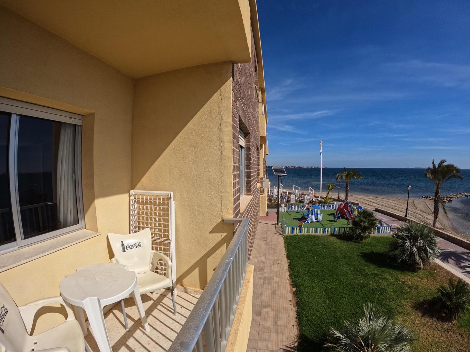 Apartamentos La Encarnacion I Los Alcázares Екстериор снимка